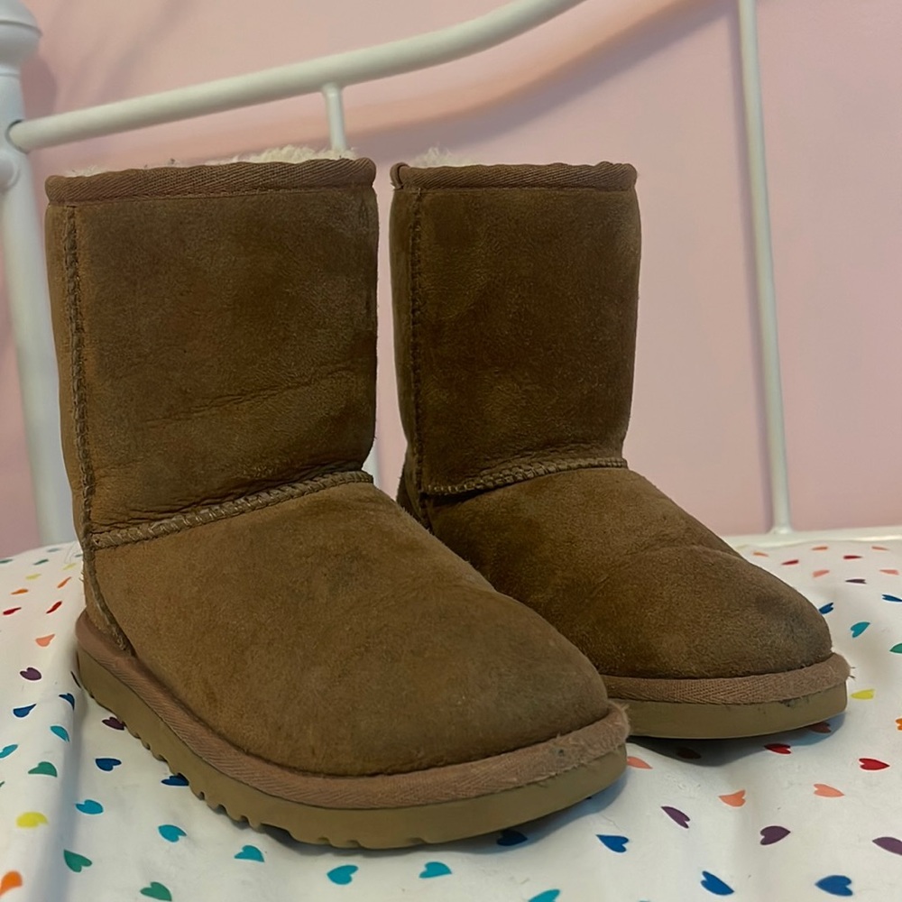 Kids classic Ugg boots